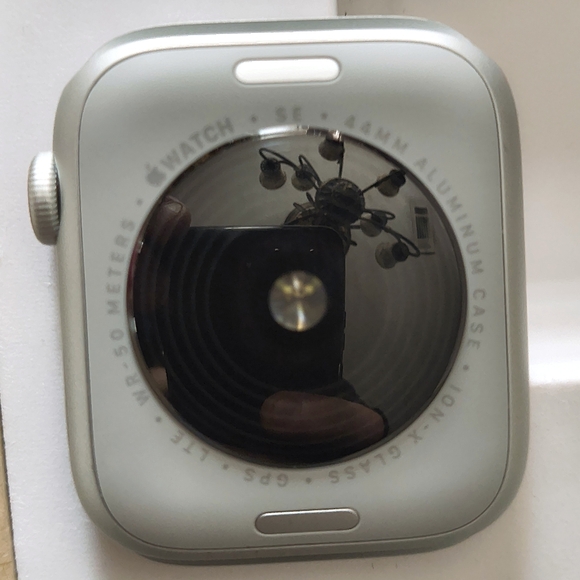 Apple Smartwatch SE - Silver Case - Gps + Cellular - 8 Series - 3rd Gen - Picture 1 of 2